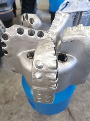 9 1/2 Inch Steel Body 5 Blade 16mm Cutter Pdc Diamond Drill Bits