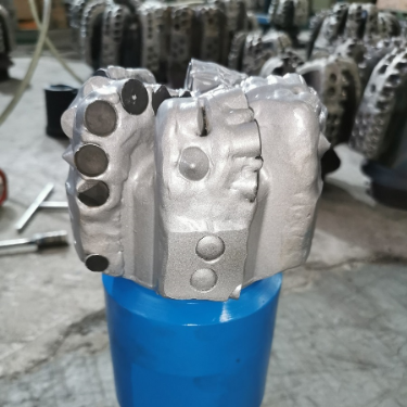 5 7/8 Steel Body 5 Wing PDC Drill Bits For Oilfield Drilling Tool