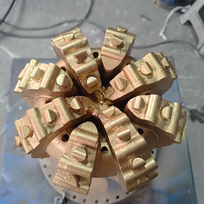 قطعة حفر ماسة مغمورة من نوع شفرة مخصصة للصخور الهشة الصعبة للغاية